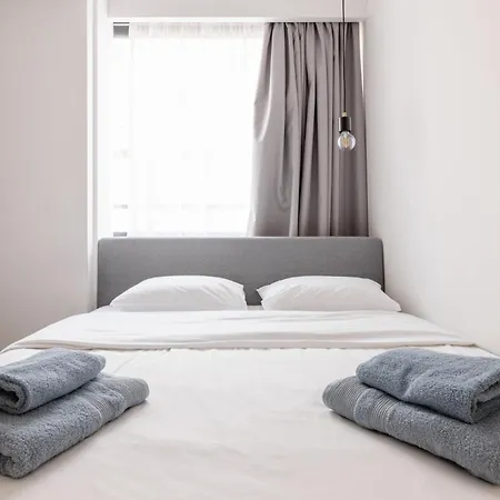 Skg Cityscape Metropolis Aparthotel